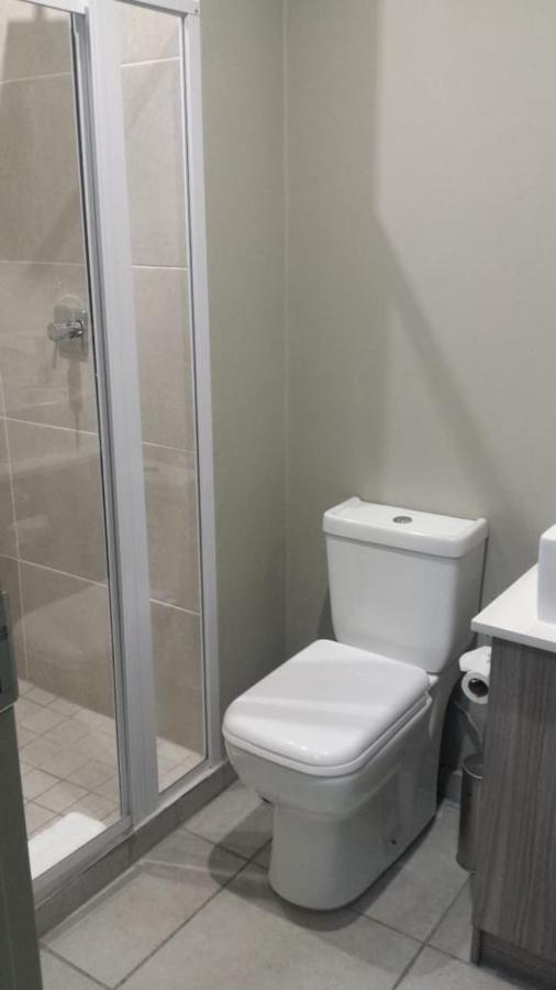 One Rosebank Stay Johannesburg Ngoại thất bức ảnh