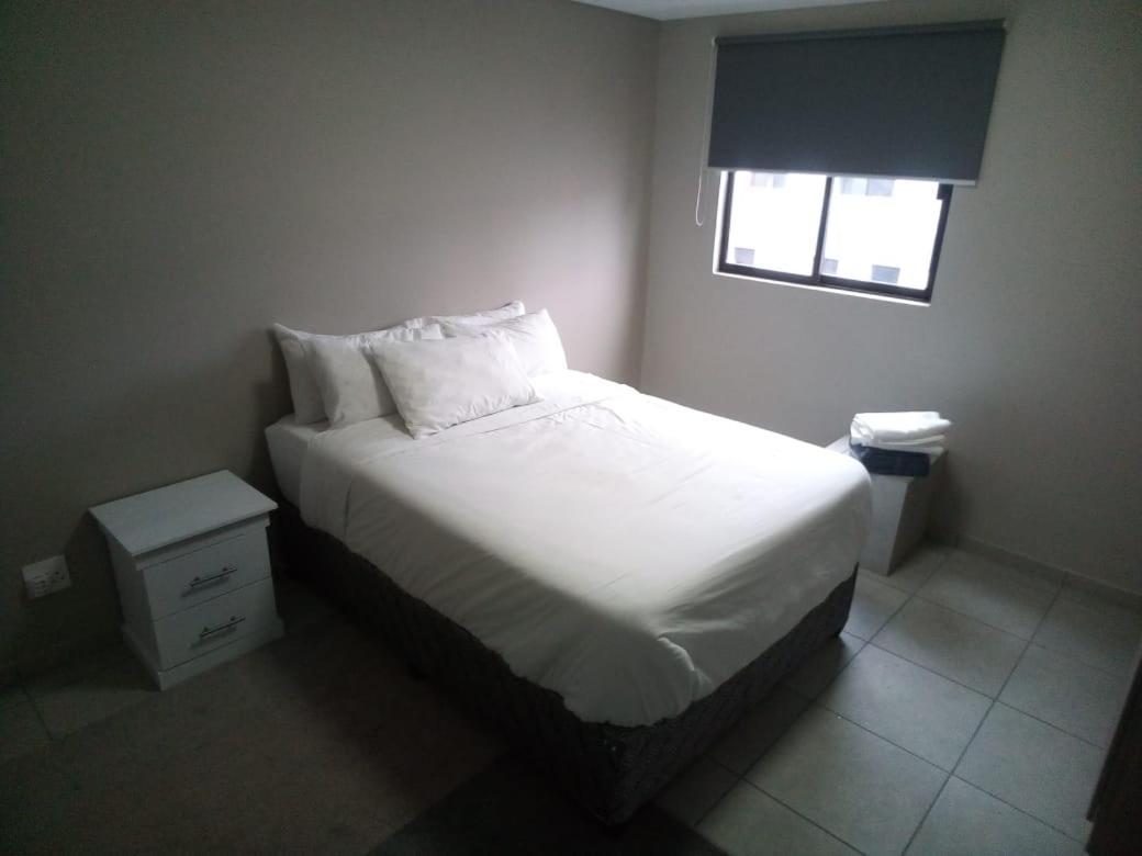 One Rosebank Stay Johannesburg Ngoại thất bức ảnh